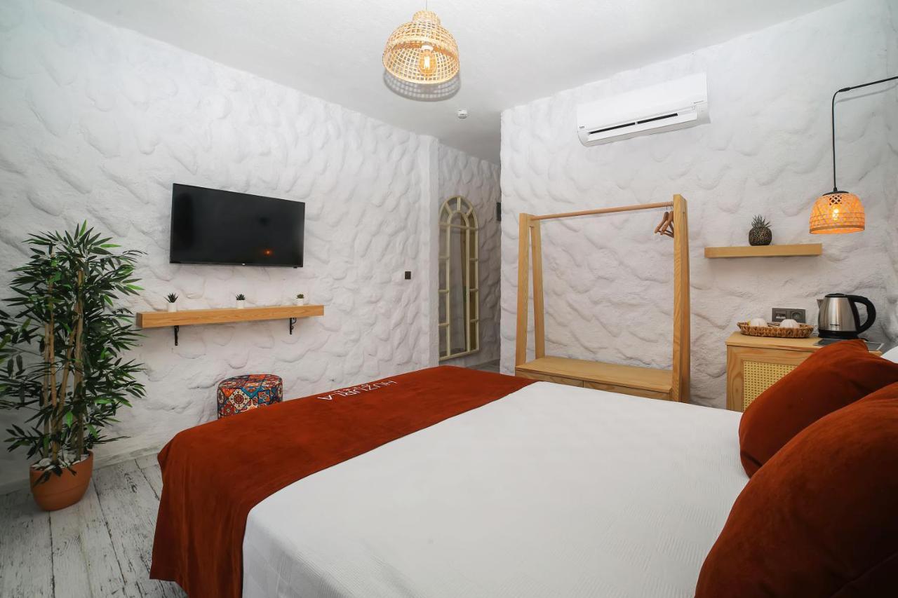 Huzurla Otel Izmir Zewnętrze zdjęcie